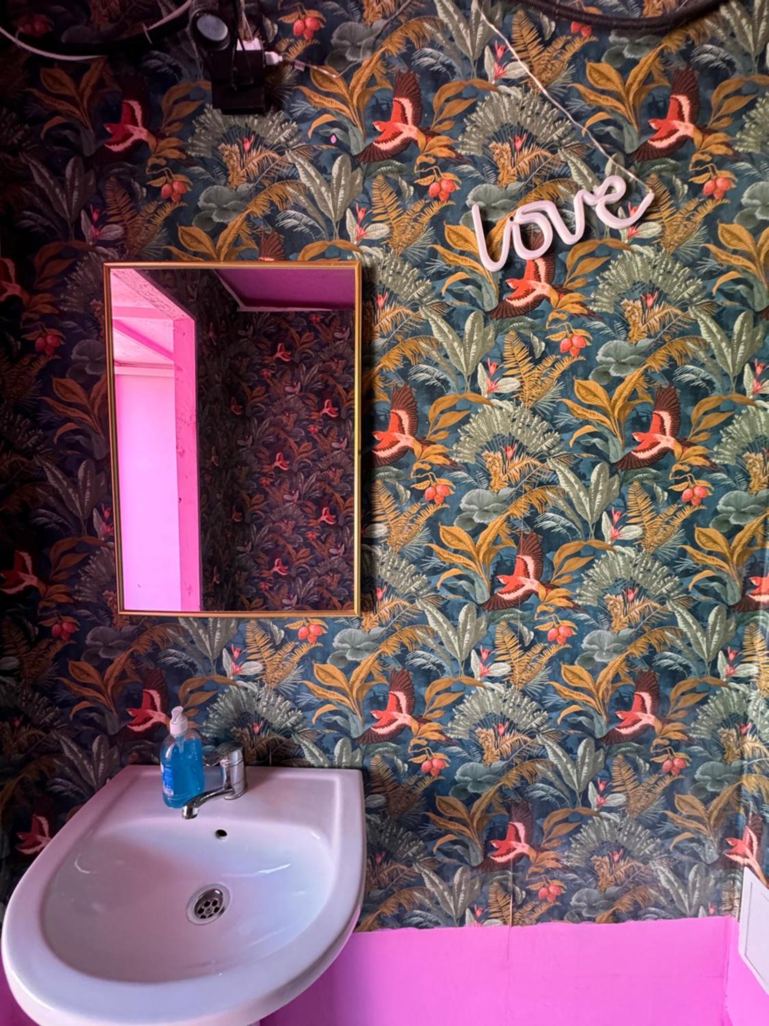 Casa Barbie Costinesti Hostel Bagian luar foto