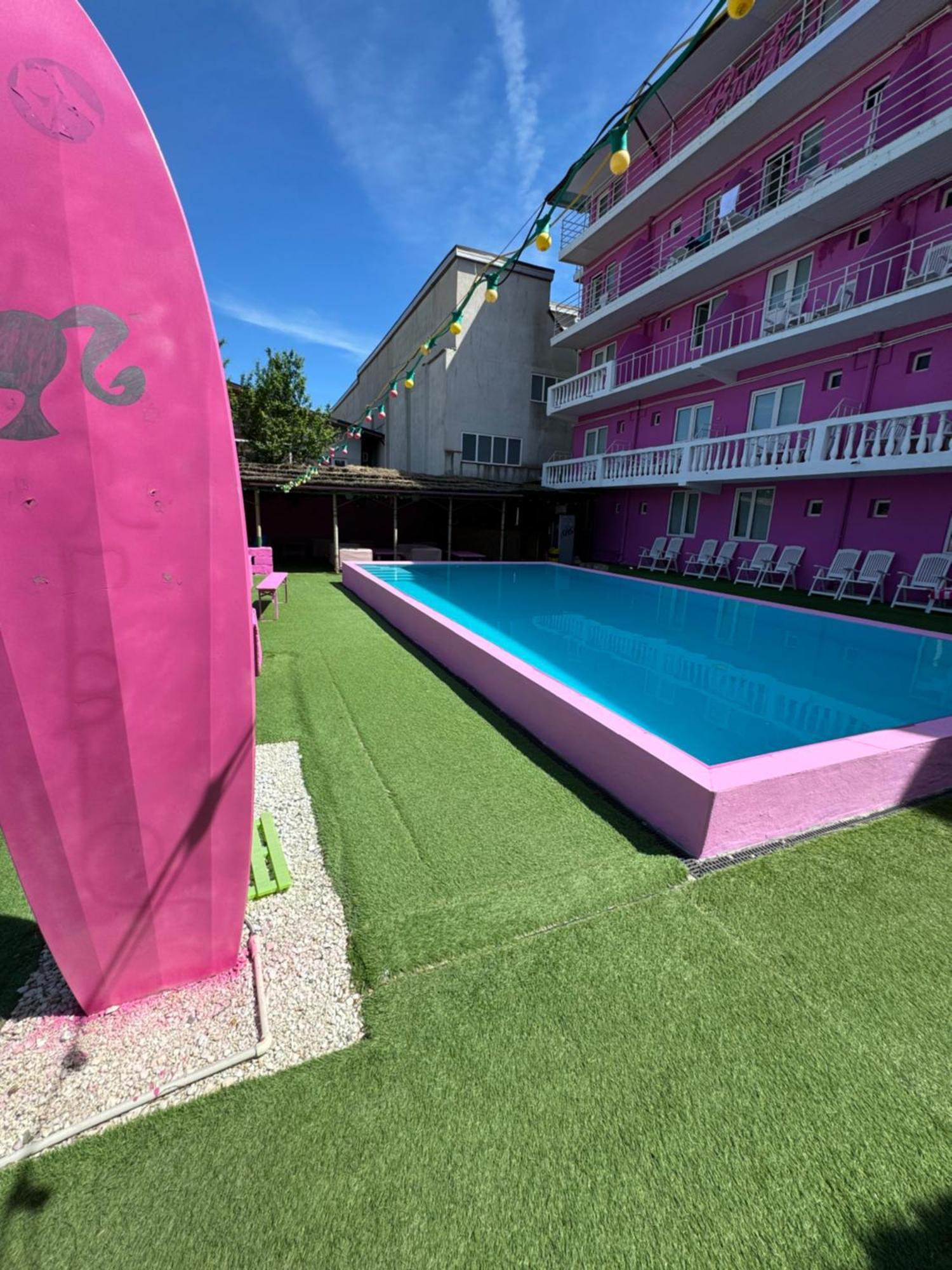 Casa Barbie Costinesti Hostel Bagian luar foto